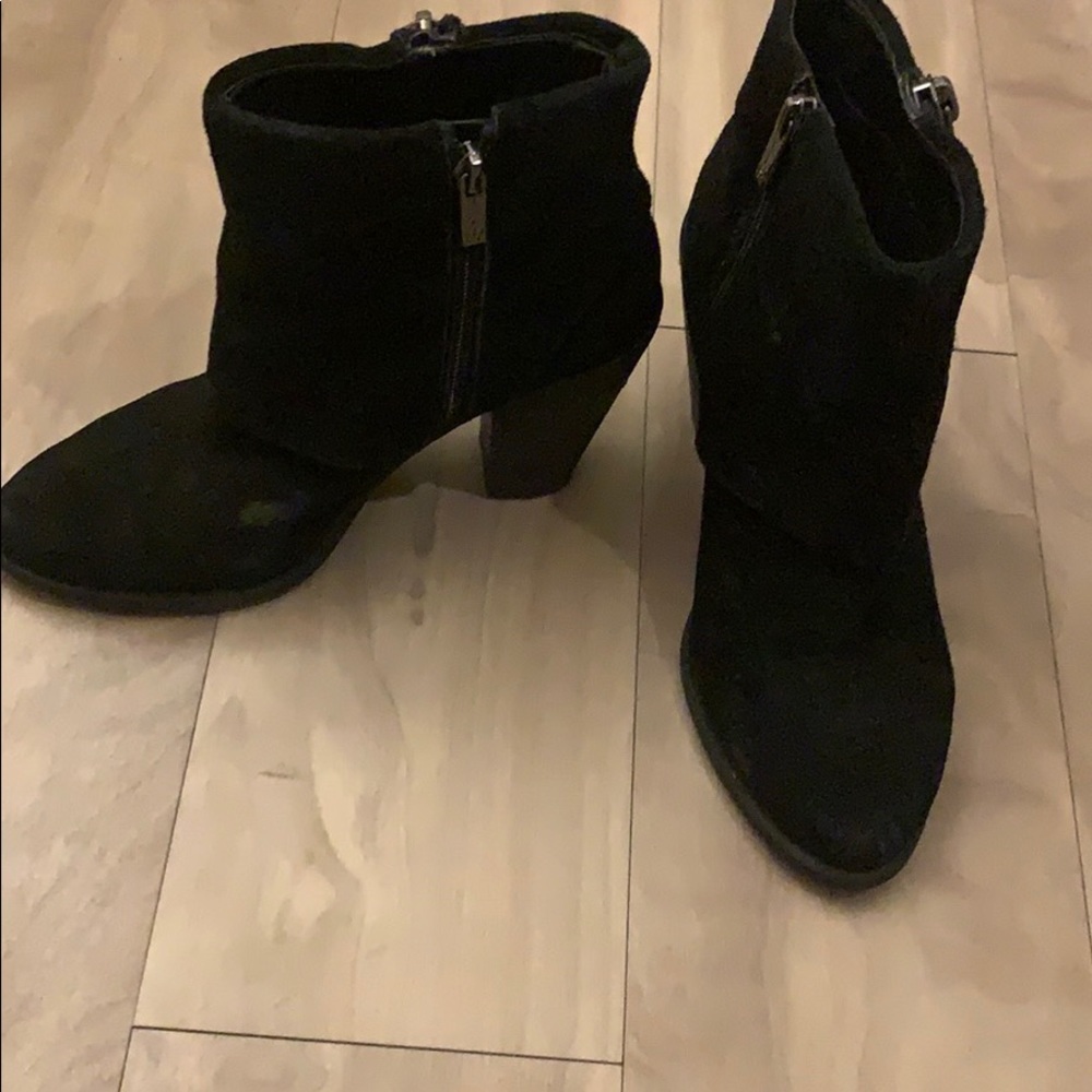 Jessica Simpson bootie